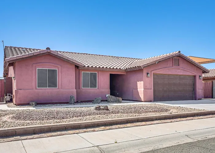 Near Golf Courses: Poolside Paradise In Yuma! *