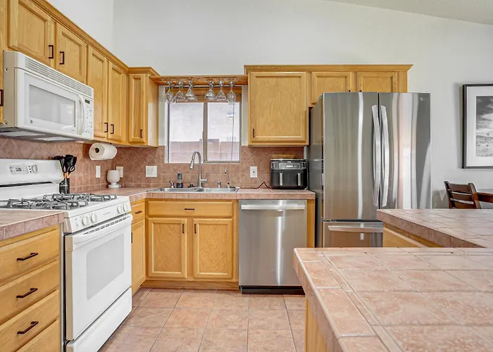 Holiday home Near Golf Courses: Poolside Paradise In Yuma!