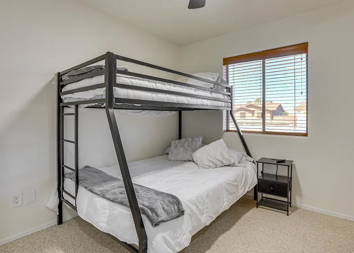 Near Golf Courses: Poolside Paradise In Yuma! Fortuna