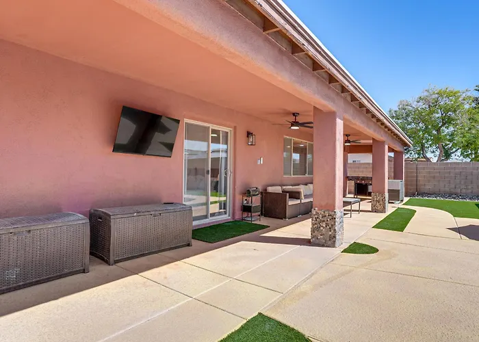 Near Golf Courses: Poolside Paradise In Yuma! Fortuna