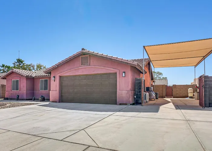 Near Golf Courses: Poolside Paradise In Yuma! *
